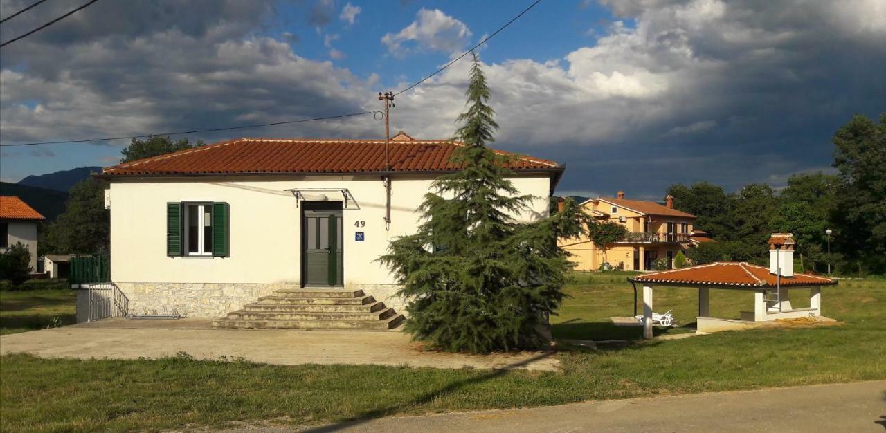 Villa Zwei Zedern Pican Luaran gambar